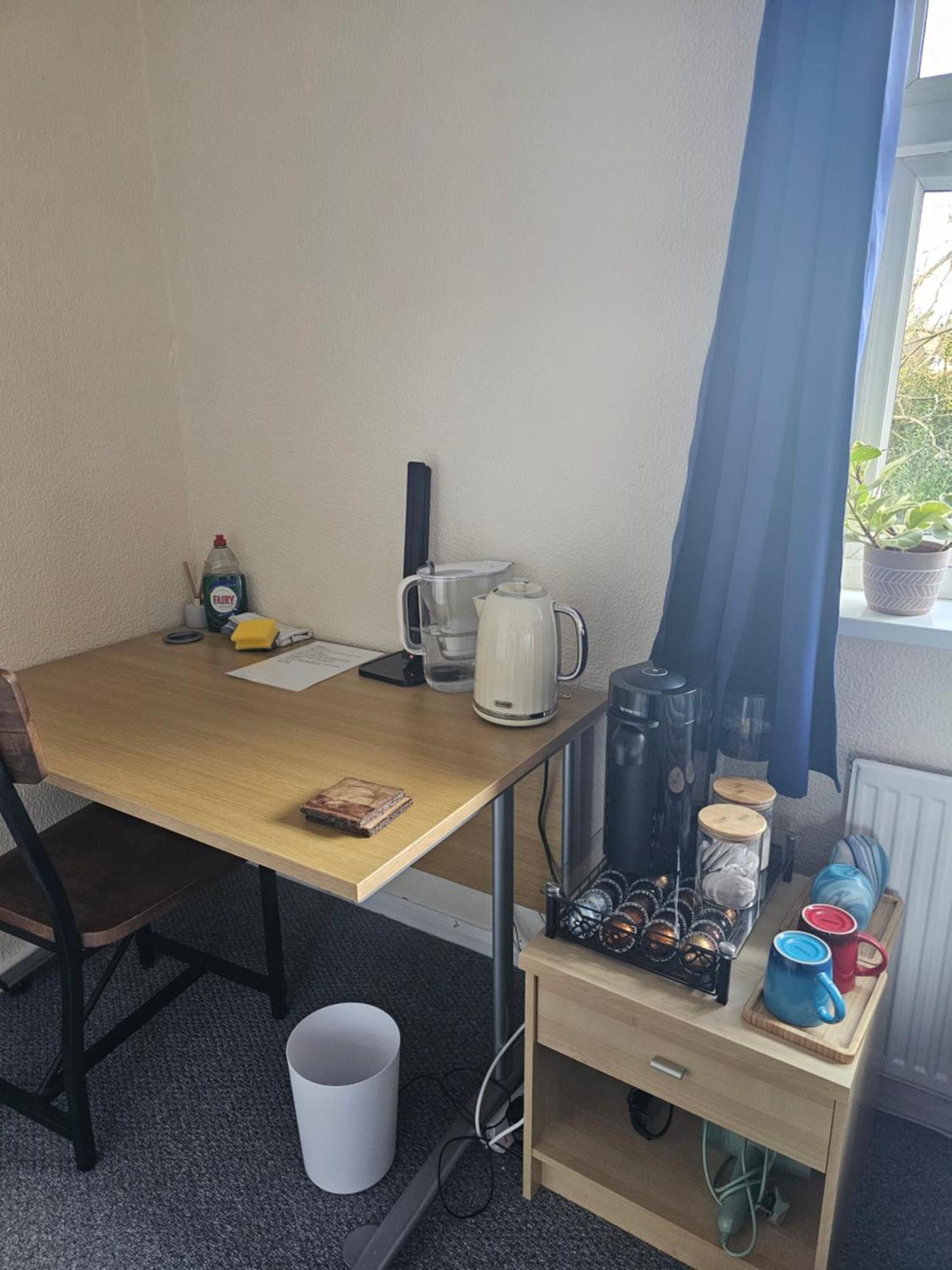 Double Bedroom Located Close To Manchester Airport Wythenshawe Exterior foto